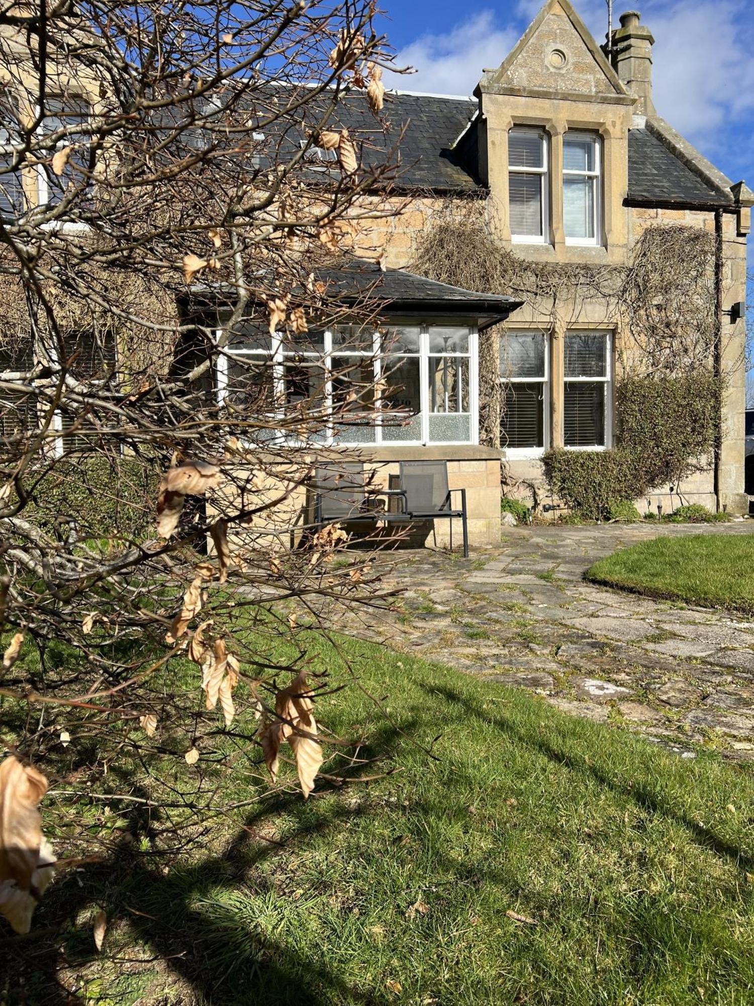 St Duthus Villa Guesthouse Tain Buitenkant foto